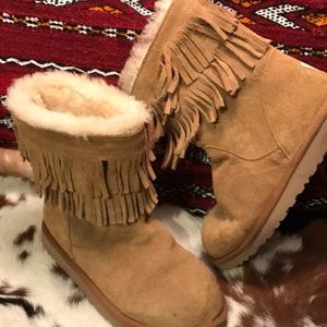 Women's Fringe Winter Boots - Chestnut Tan Shearling Lined
